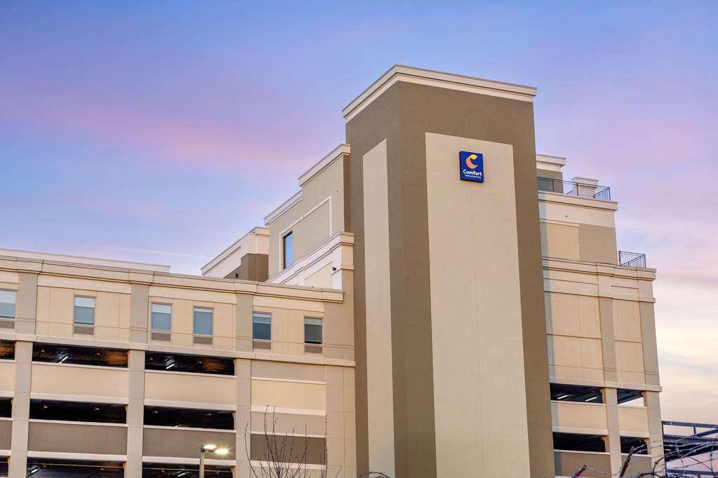 Comfort Inn & Suites Newark Liberty International Airport Kültér fotó