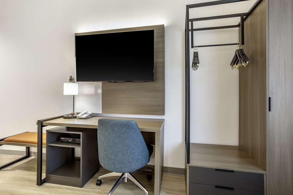 Comfort Inn & Suites Newark Liberty International Airport Szoba fotó