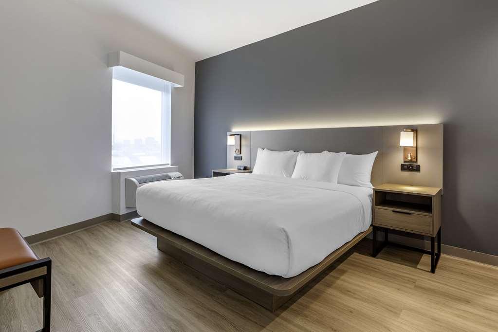 Comfort Inn & Suites Newark Liberty International Airport Szoba fotó
