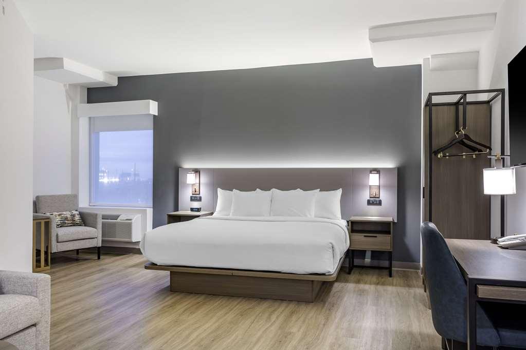 Comfort Inn & Suites Newark Liberty International Airport Szoba fotó