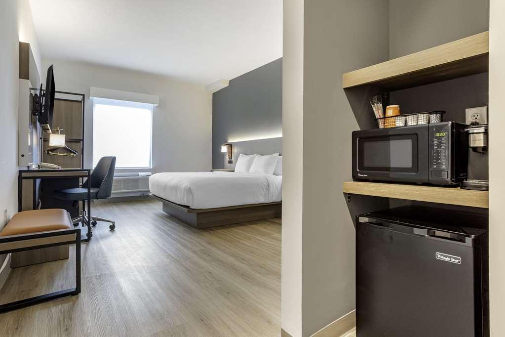 Comfort Inn & Suites Newark Liberty International Airport Szoba fotó