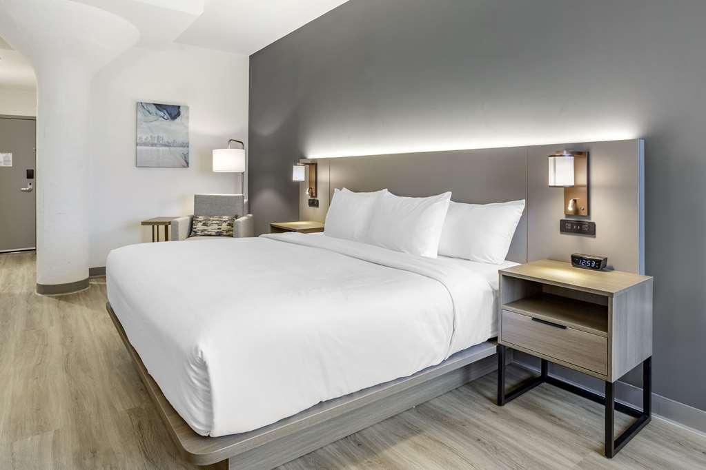 Comfort Inn & Suites Newark Liberty International Airport Szoba fotó