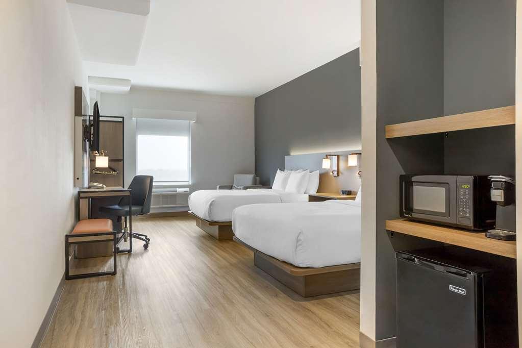 Comfort Inn & Suites Newark Liberty International Airport Szoba fotó