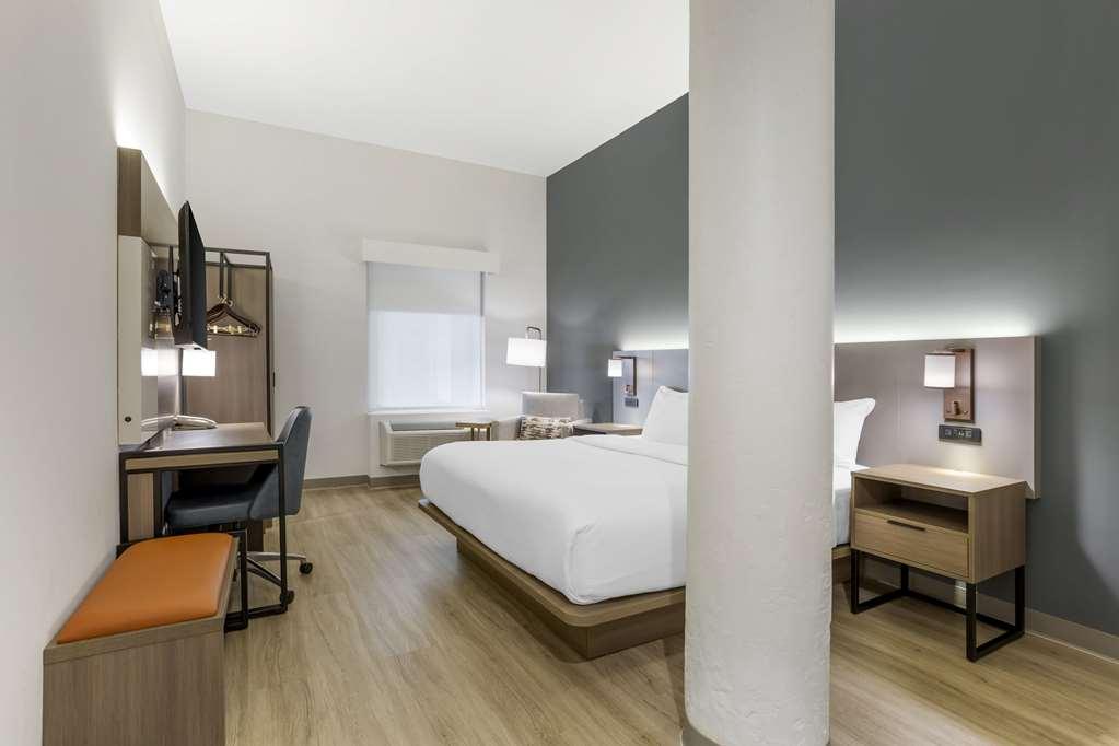 Comfort Inn & Suites Newark Liberty International Airport Szoba fotó